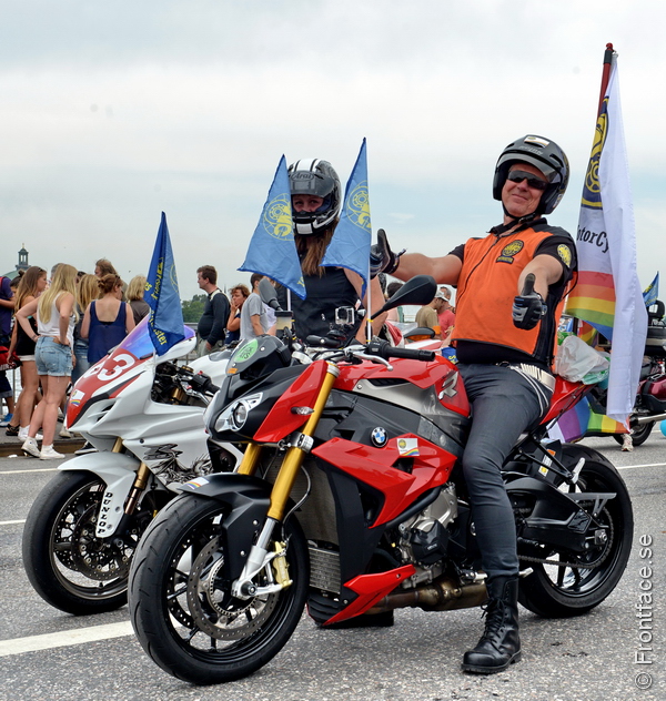 PrideParade_0351