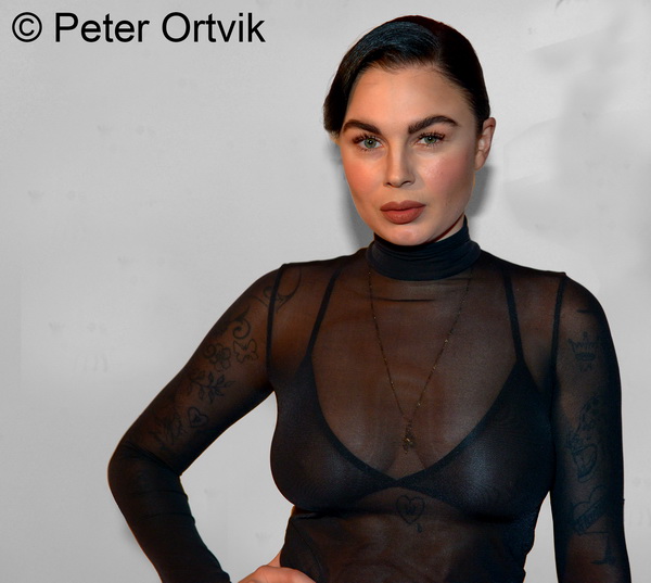 Vanessa-Falk_011