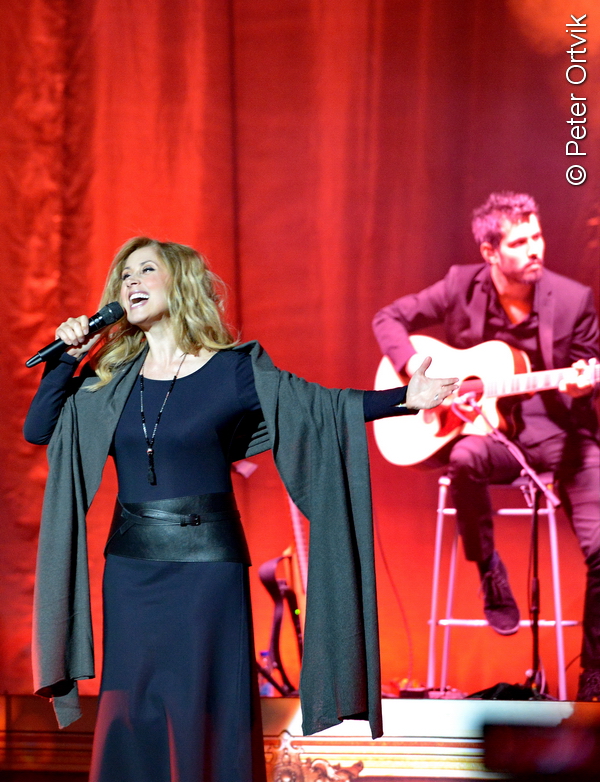 Lara-Fabian_036