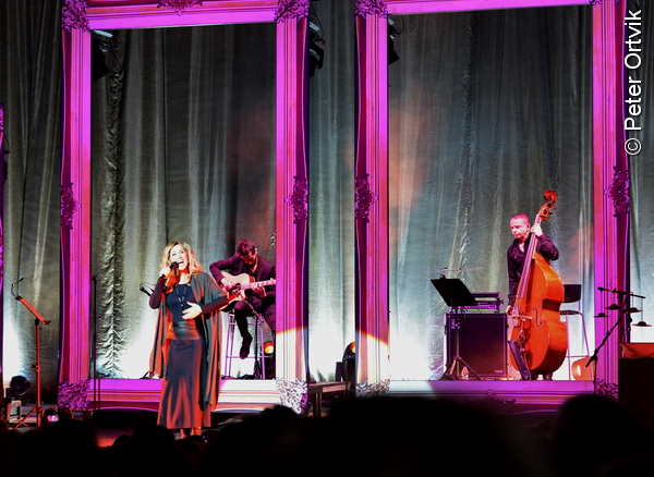 Lara-Fabian_048