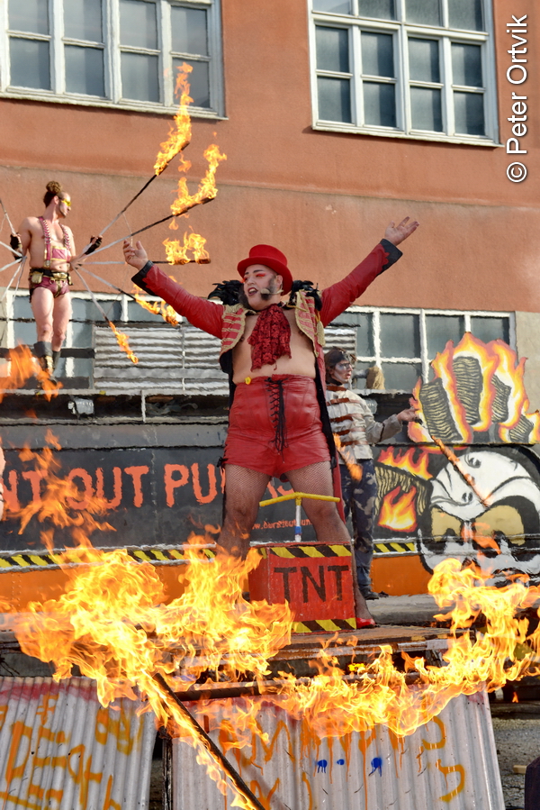 BURN_043
